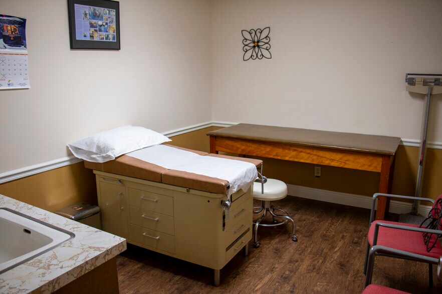 More Photos Of 2215 Nebraska Ave, Fort Pierce Medical For Lease