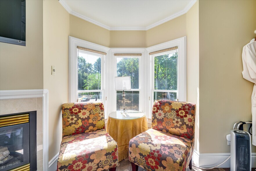 More Photos Of 1139 Lincoln Ave, Calistoga Hospitality For Sale