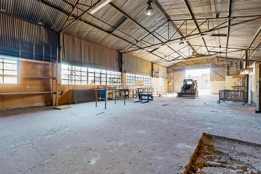 More Photos Of 1920 8th St NW, Albuquerque Warehouse For Lease