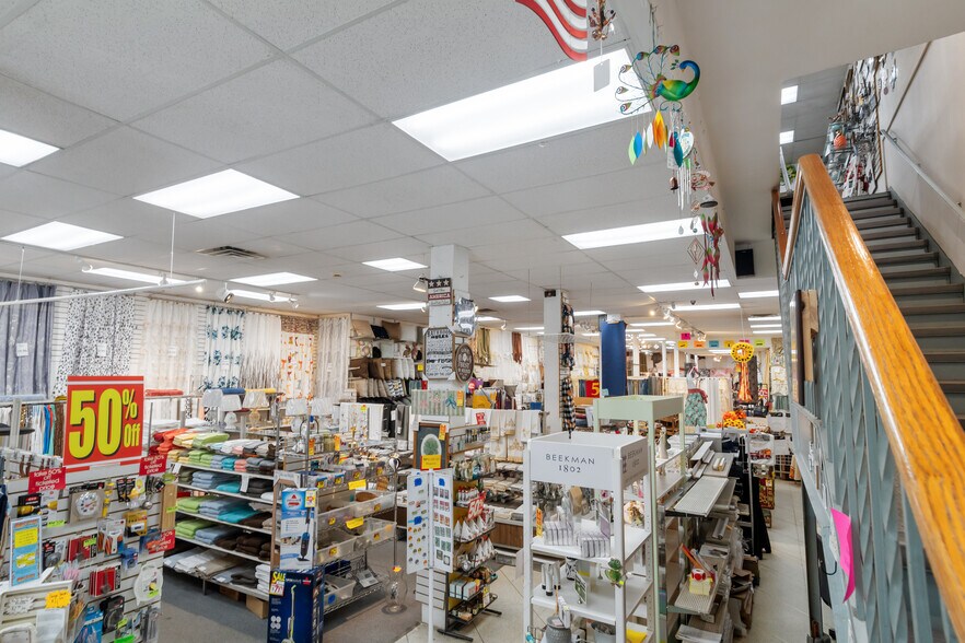 More Photos Of 541 Main St, New Rochelle Office For Sale