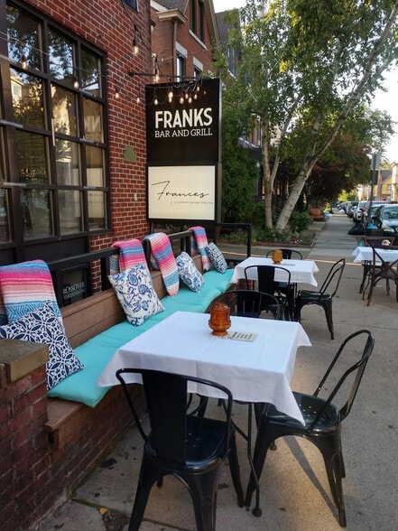 More Photos Of 728 Copeland St, Pittsburgh Freestanding For Sale