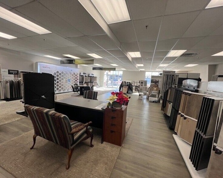 More Photos Of 25470-25480 Point Lookout Rd, Leonardtown Freestanding For Lease