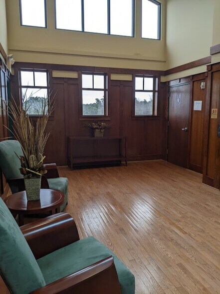 More Photos Of 200 Cape Fear Cir, Sneads Ferry Office For Lease