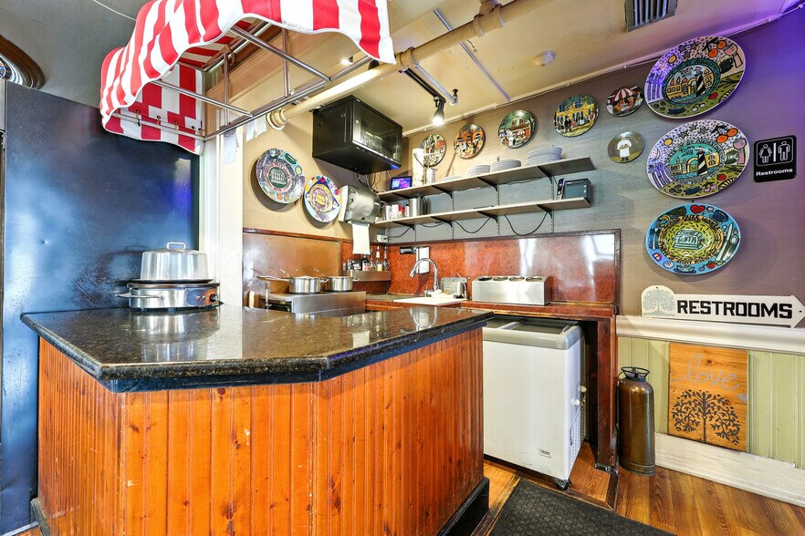 More Photos Of 102 San Marco Ave, Saint Augustine Restaurant For Sale