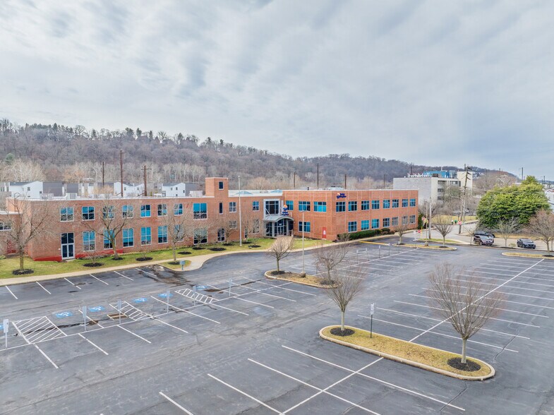 More Photos Of 951 E Hector St, Conshohocken Unknown For Lease