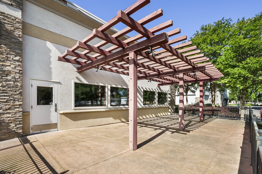 More Photos Of 1560 Butte House Rd, Yuba City Restaurant For Sale