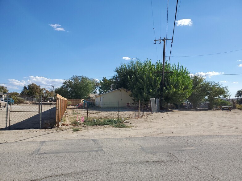 More Photos Of 19306 National Trails Hwy, Oro Grande Bar For Sale