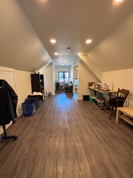 More Photos Of 4804 Whetsel Ave, Cincinnati Storefront Retail Residential For Sale