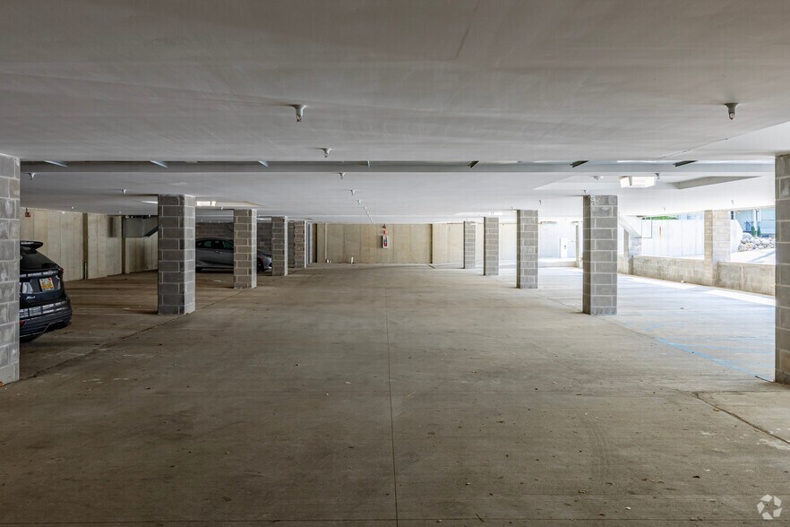 More Photos Of 2222 E Michigan Ave, Lansing Apartments For Lease