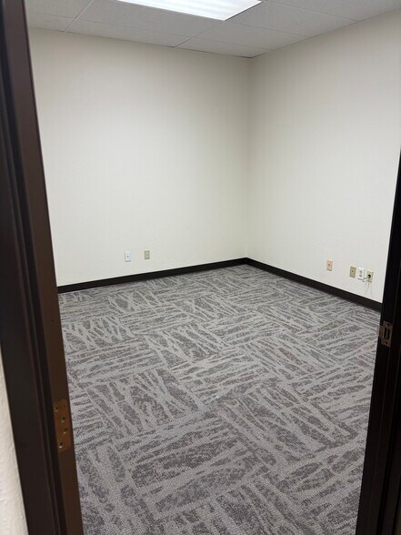 More Photos Of 2100 Exchange Dr, Arlington Industrial For Lease