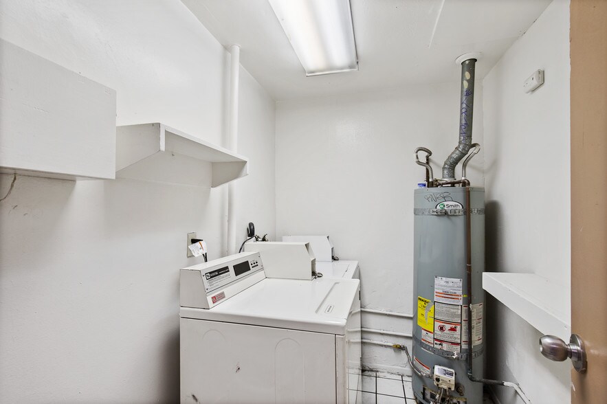 More Photos Of 14643 Friar St, Van Nuys Apartments For Sale