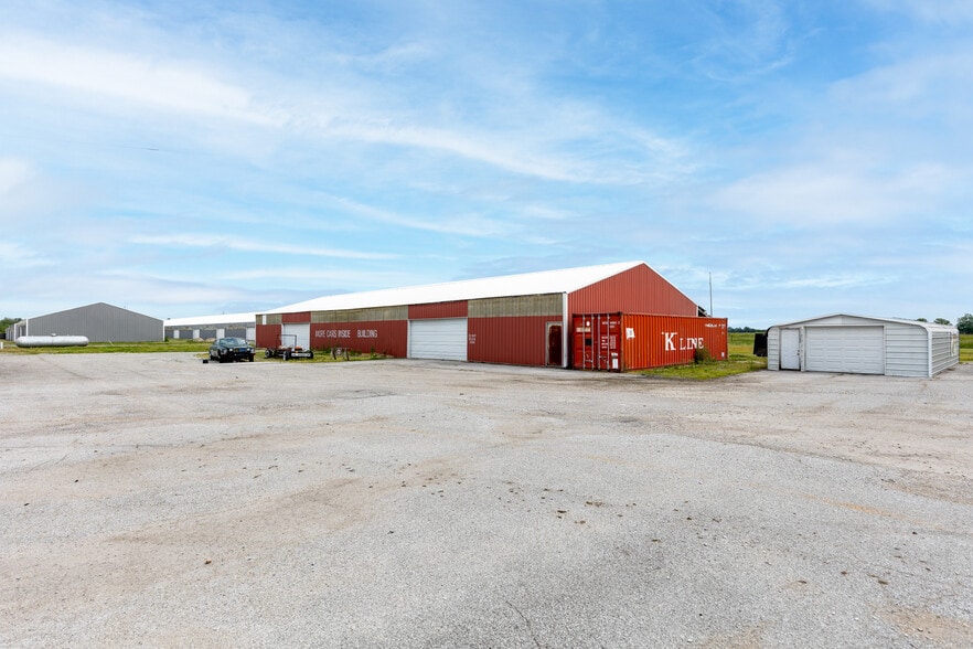 More Photos Of 2149 E Frontage Rd, Staunton Auto Dealership For Sale