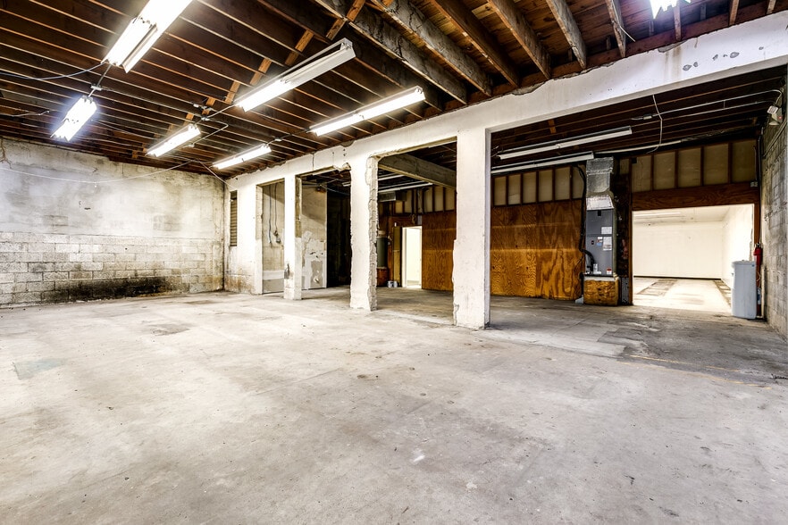 More Photos Of 811 S 21st Ave, Hollywood Freestanding For Lease