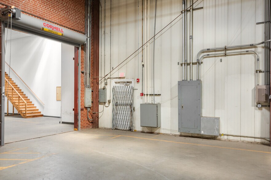 More Photos Of 502 S Court St, Florence Industrial For Sale