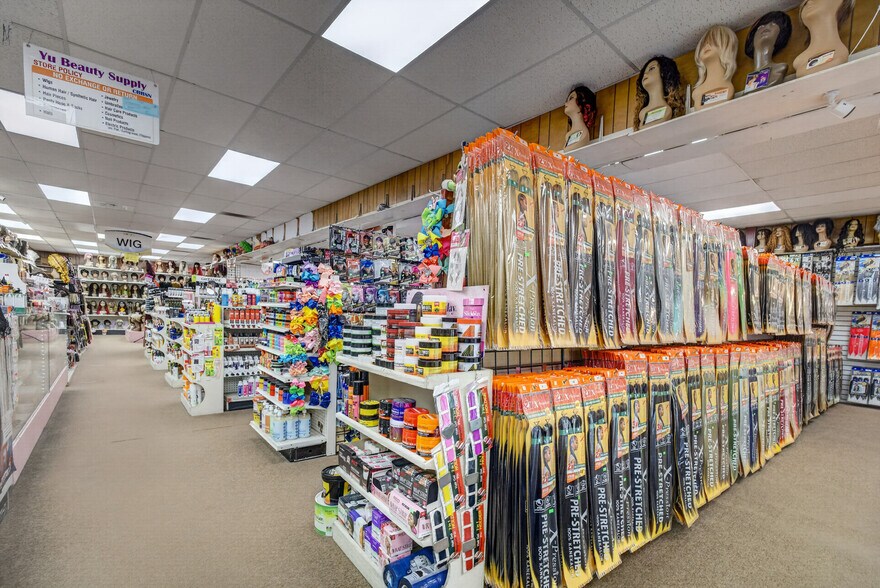 More Photos Of 57-61 S Main St, Waterbury Storefront Retail Office For Sale