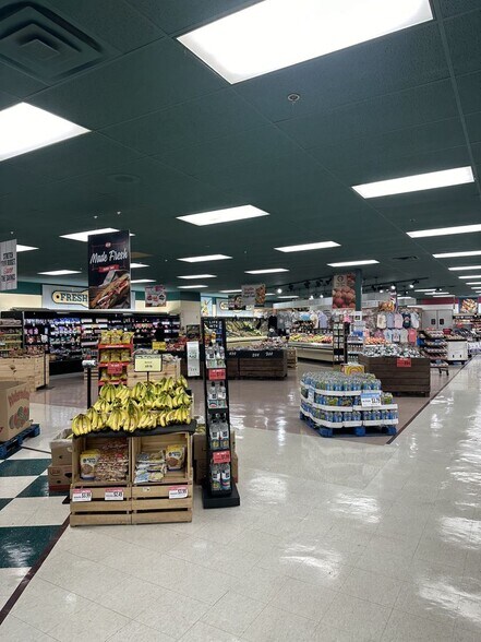 More Photos Of 301 S 5th Ave, Princeton Supermarket For Sale