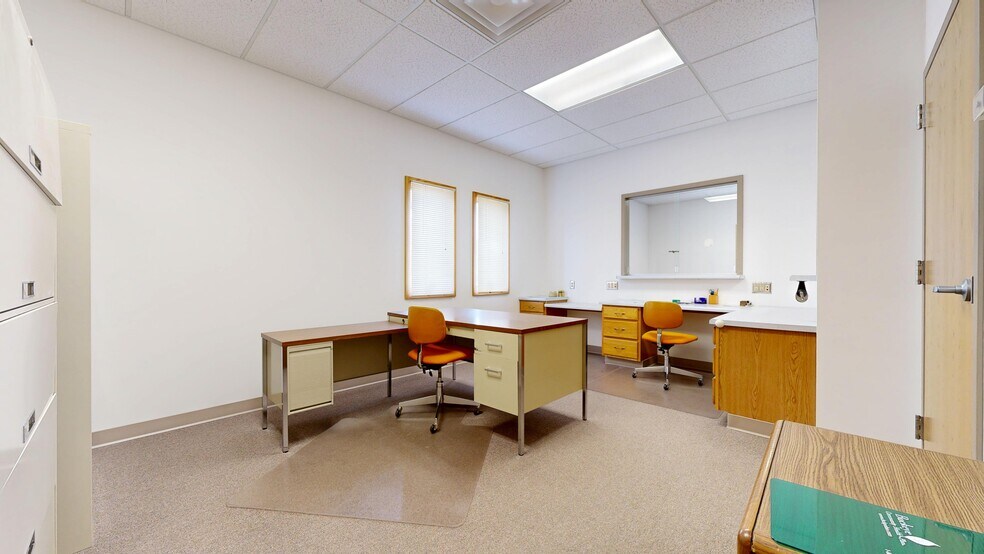 More Photos Of 458 Glessner Ave, Mansfield Medical For Sale