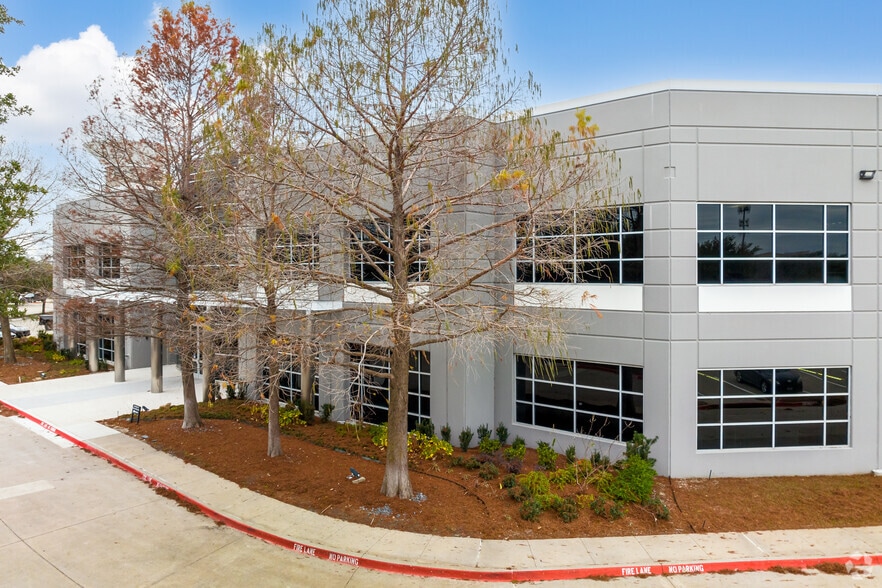 More Photos Of 6100 Tennyson Pky, Plano Unknown For Lease