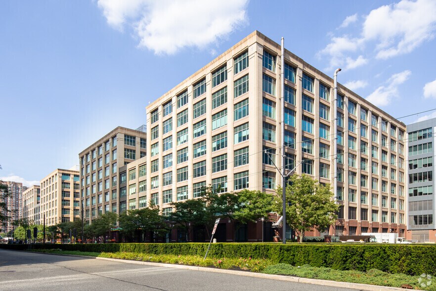 More Photos Of 200 Hudson St, Jersey City Office For Lease