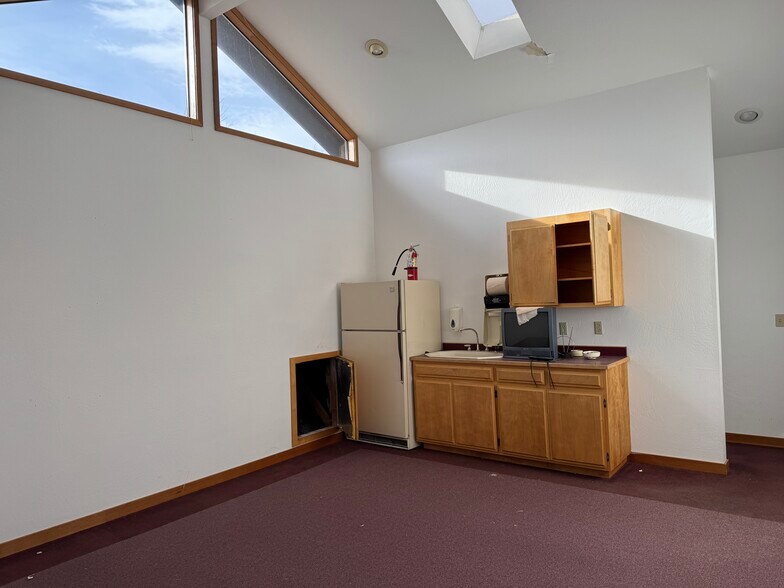 More Photos Of 400 Williamson Way, Ashland Office Residential For Sale