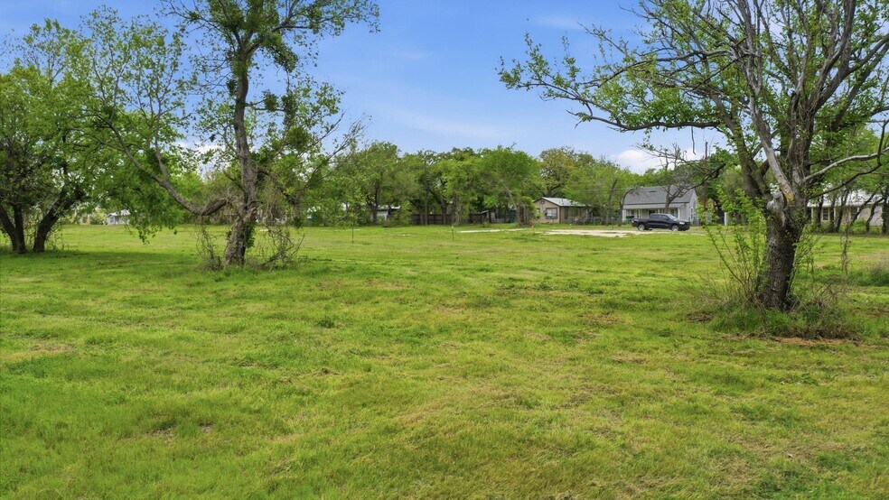 More Photos Of 955 N Ollie St, Stephenville Land For Sale