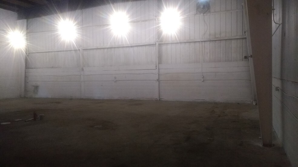 More Photos Of 7 Greenwood Pl, Pikesville Warehouse For Sale