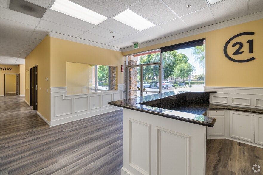 More Photos Of 28930-28988 Greenspot Rd, Highland Unknown For Lease