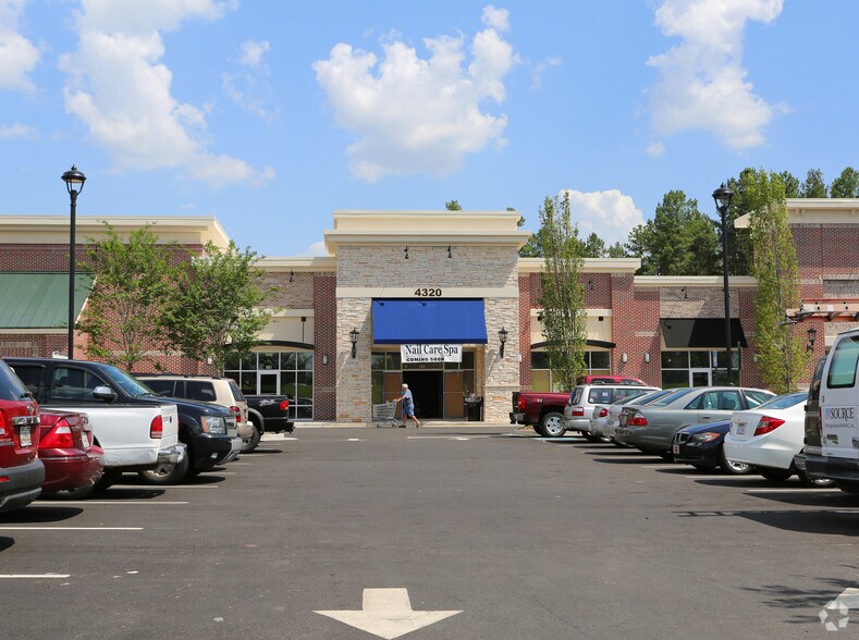 More Photos Of 4330 East-West Connector, Smyrna Supermarket For Lease