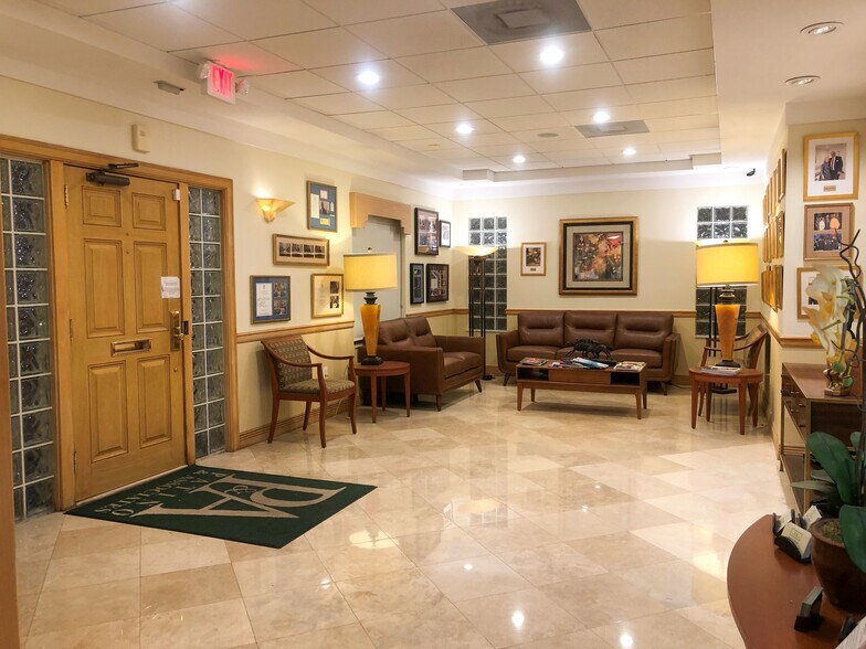 More Photos Of 113 Almeria Ave, Coral Gables Office For Sale