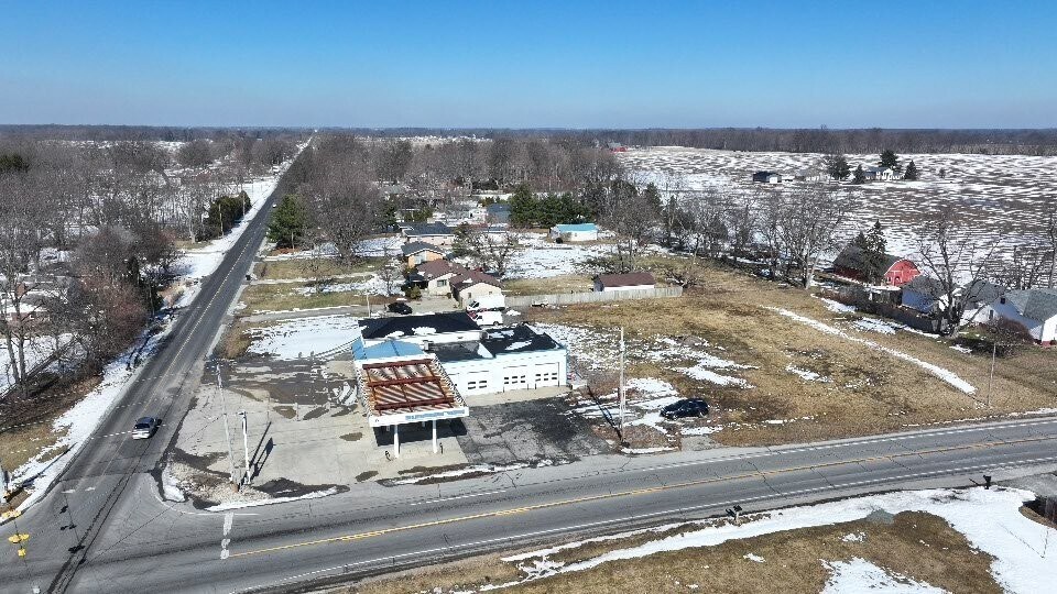 More Photos Of 5982 W State Road 32, Anderson Service Station For Sale