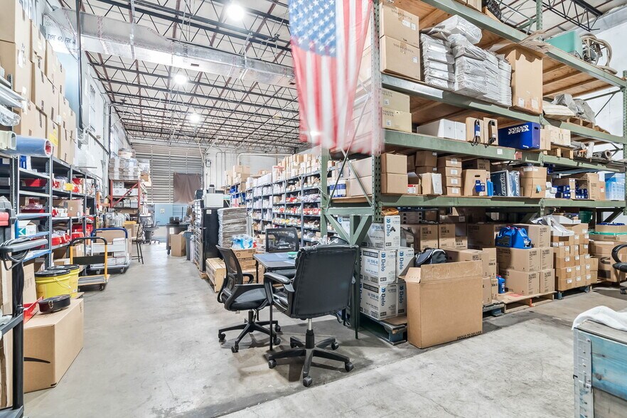 More Photos Of 3200 NW South River Dr, Miami Manufacturing For Lease