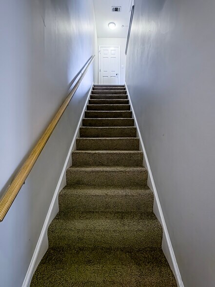 More Photos Of 615 Glade Fern Way, Tifton Apartments For Sale