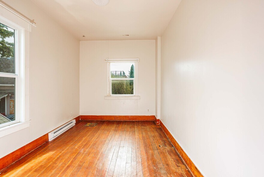 More Photos Of 2726 NE Alberta St, Portland Storefront Retail Residential For Lease