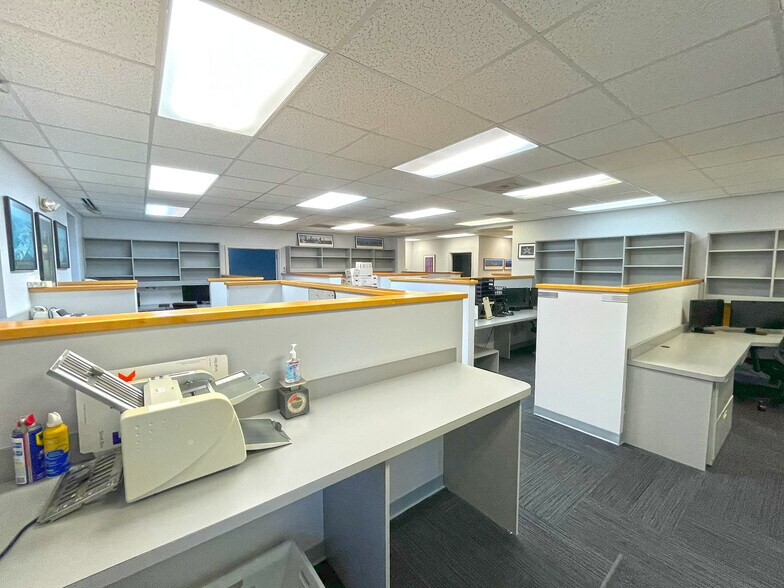 More Photos Of , Laurel Unknown For Sale