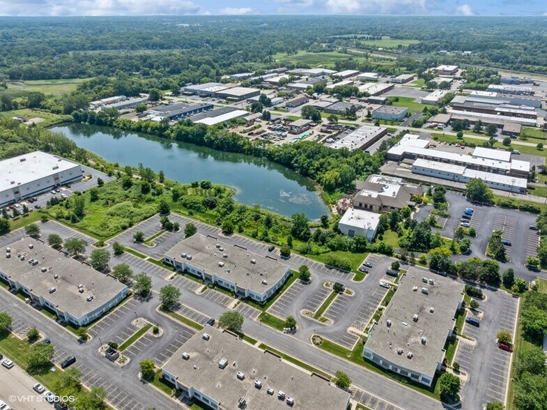 More Photos Of 22221 N Pepper Rd, Lake Barrington General Retail For Sale