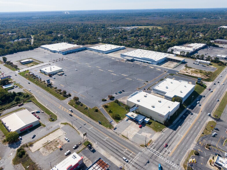 More Photos Of 2525 Pio Nono (IOS) Ave, Macon Land For Lease