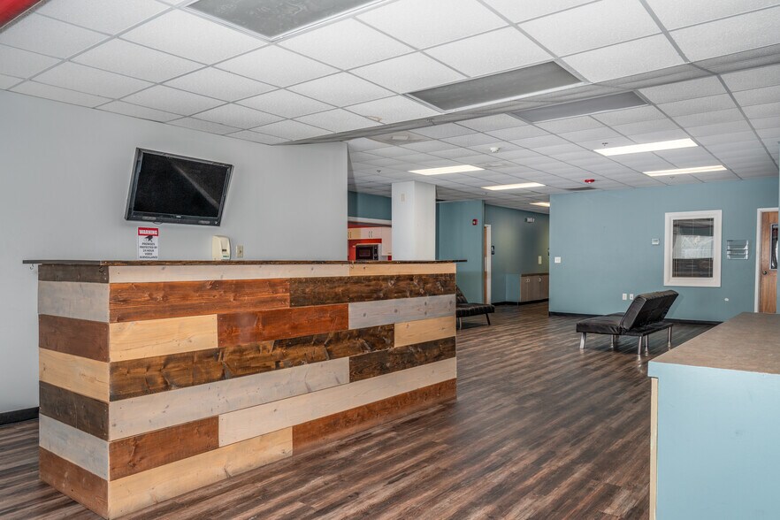 More Photos Of 1725 Davis St, Rocky Mount Warehouse For Lease