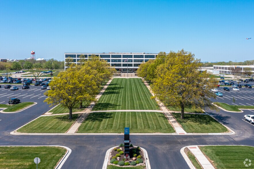 More Photos Of 11500 NW Ambassador Dr, Kansas City Office For Lease