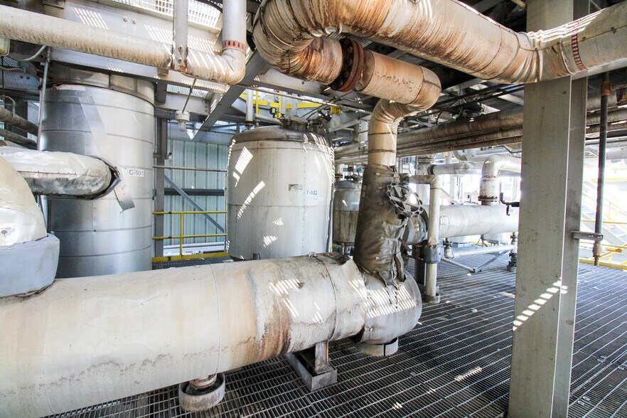 More Photos Of 5640 44th Ave S, Clinton Industrial For Sale
