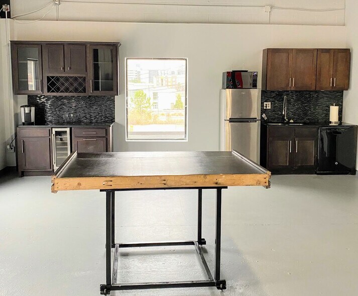 Primary Photo Of 500 Bishop St, Atlanta Flex For Lease