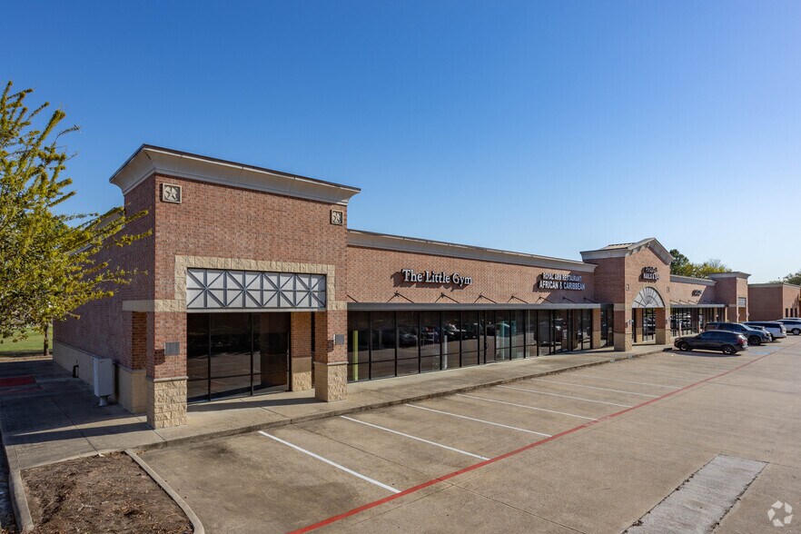 More Photos Of 23020 Highland Knolls, Katy Storefront For Lease