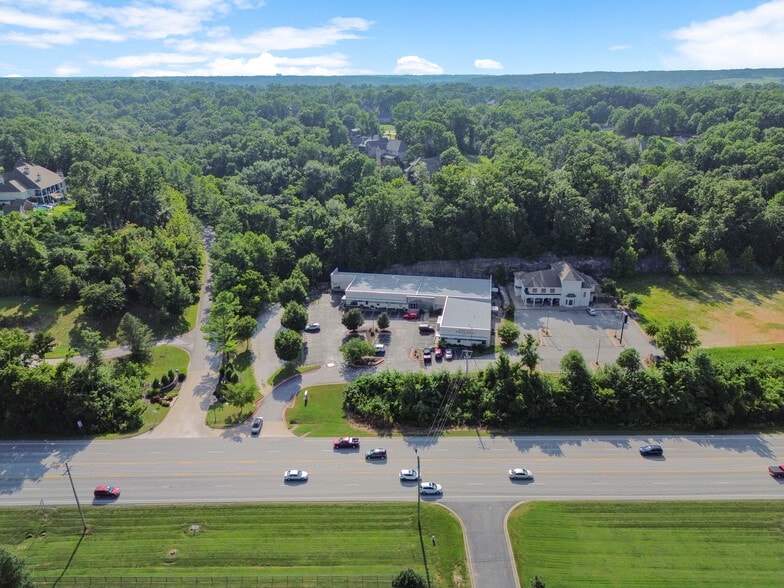 More Photos Of 2601 N Walton Blvd, Bentonville Office For Lease