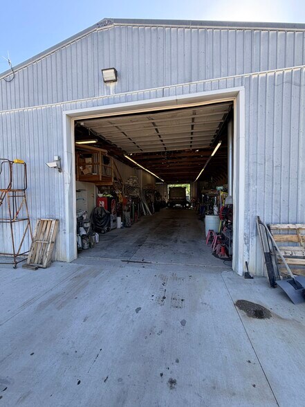 More Photos Of 530 S 291 Hwy, Independence Industrial For Lease