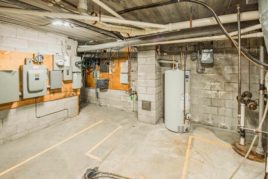 More Photos Of 149 Wisconsin Ave, Waukesha Medical For Sale