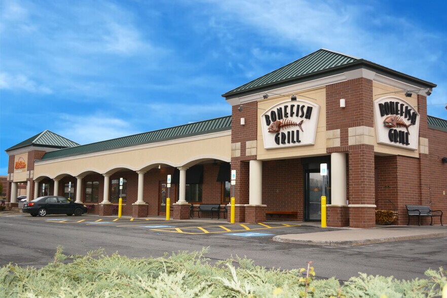 More Photos Of 340 Towne Dr, Fayetteville Unknown For Lease