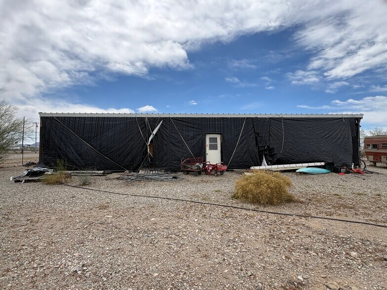 More Photos Of 690 E Main St, Quartzsite Storefront Retail Office For Sale