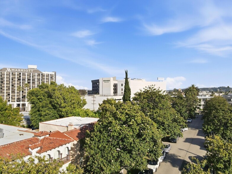 More Photos Of 1232 Smithwood Dr, Los Angeles Apartments For Sale