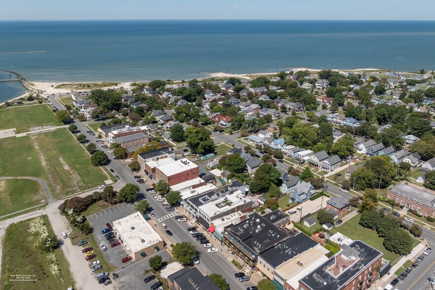 More Photos Of 225 Mason Ave, Cape Charles Storefront For Sale