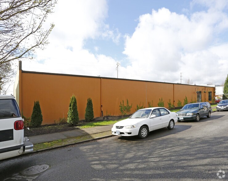 More Photos Of 45-57 NE Hancock St, Portland Light Manufacturing For Lease