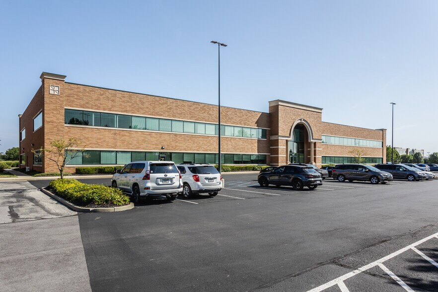 More Photos Of 555 E County Line Rd, Greenwood Medical For Lease